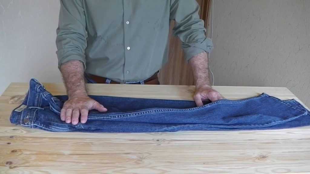 Как быстро высушить джинсы: без фена и утюга в домашних условиях