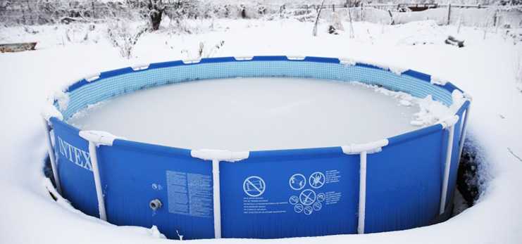 Для увеличения срока службы купальных резервуаров из пластика, нужно знать где и как хранить каркасный бассейн Интекс зимой Полимер подвержен разрушению при отрицательных температурах и нагрузках Необходимо создать оптимальные условия для хранения
