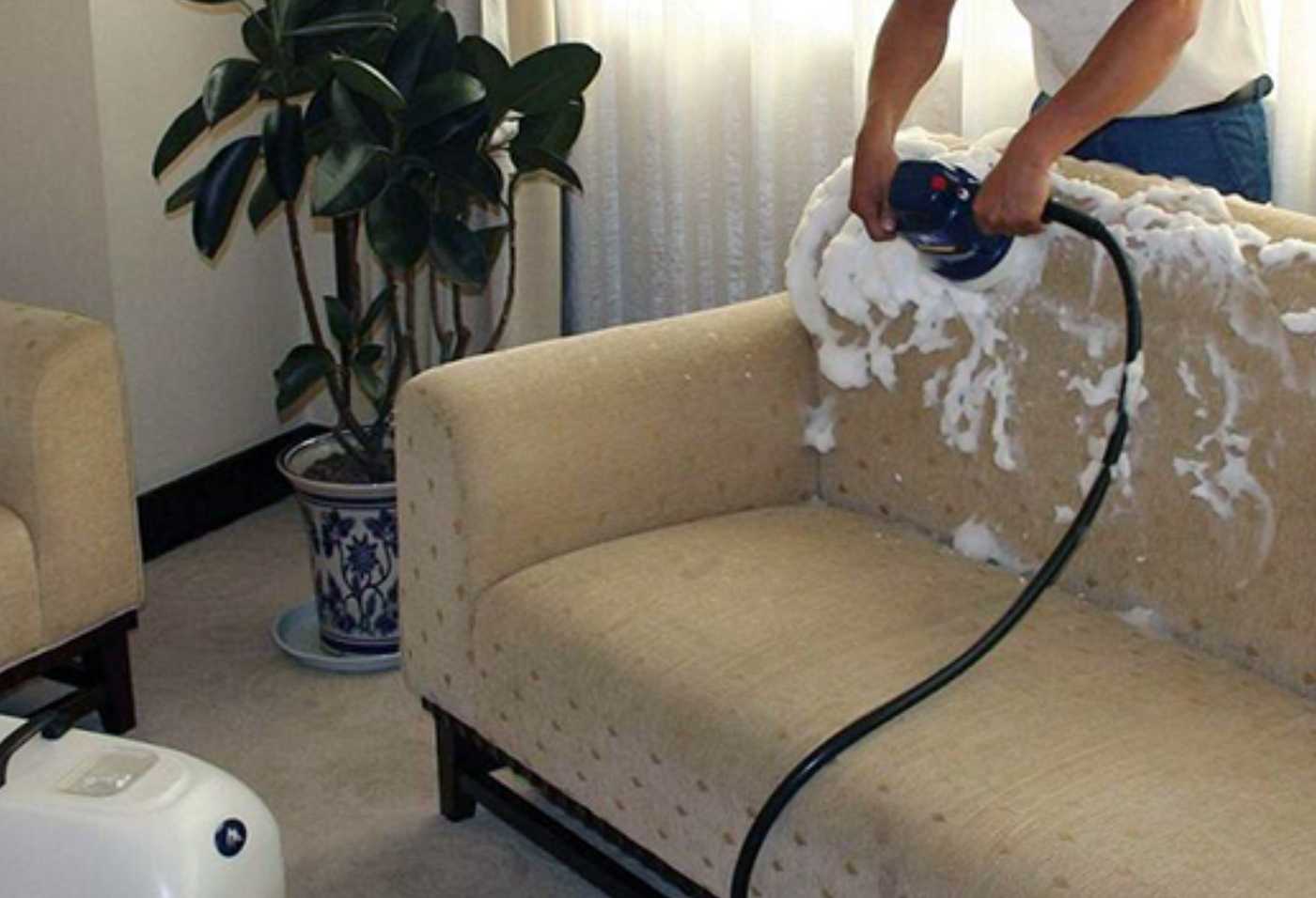 Чем отмыть фломастер с кожи дивана: эффективные способы и методы удаления пятен
