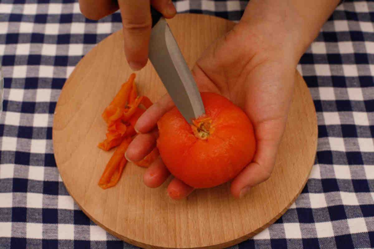 Как снять кожуру с помидора быстро, как очистить помидоры от кожицы в микроволновке, как бланшировать