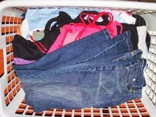 Как уменьшить джинсы: способы стирки и сушки — домашние советы
