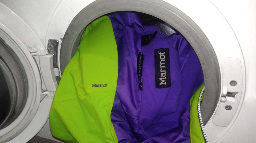 Как стирать горнолыжный костюм в стиральной машине и куртку с мембраной
