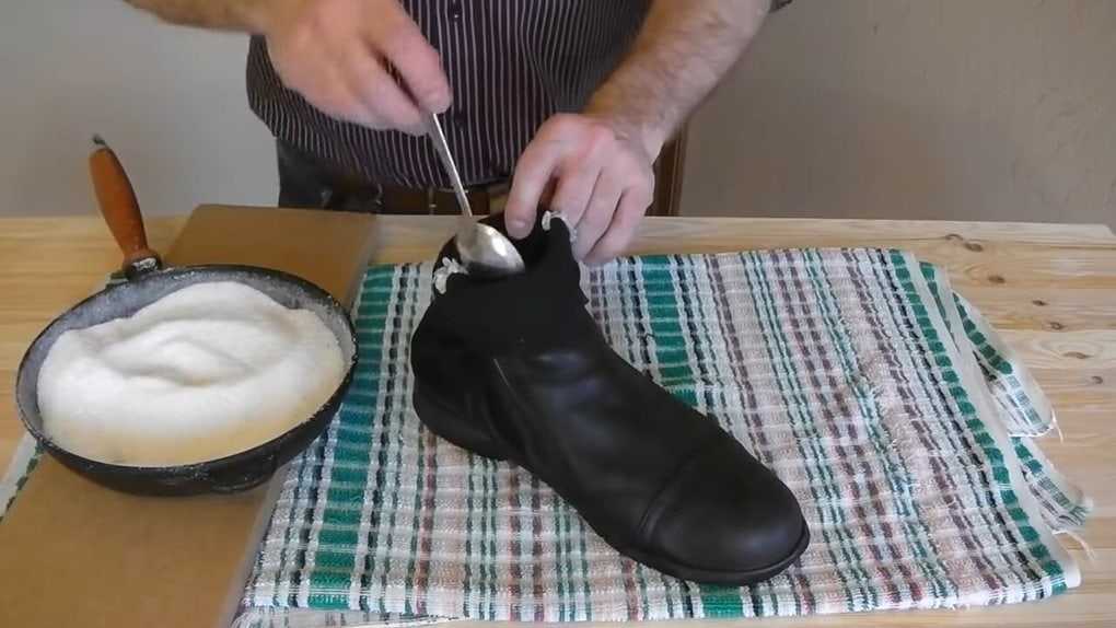 Как быстро высушить обувь изнутри и снаружи – 8 способов