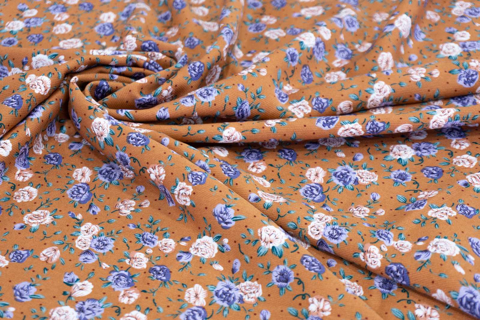 Штапель — одна из лучших тканей для летней одежды Она известна еще с середины 50-х годов Как стирать, кроить этот материал и что можно из него сшить