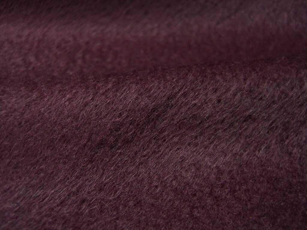 Чудесные свойства ткани из шерсти альпаки