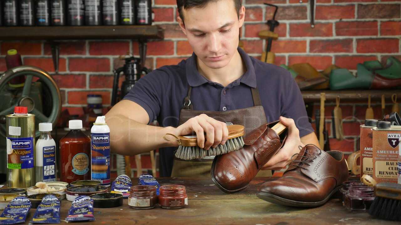 Краска для замшевой обуви: особенности, разновидности и правила выбора краски