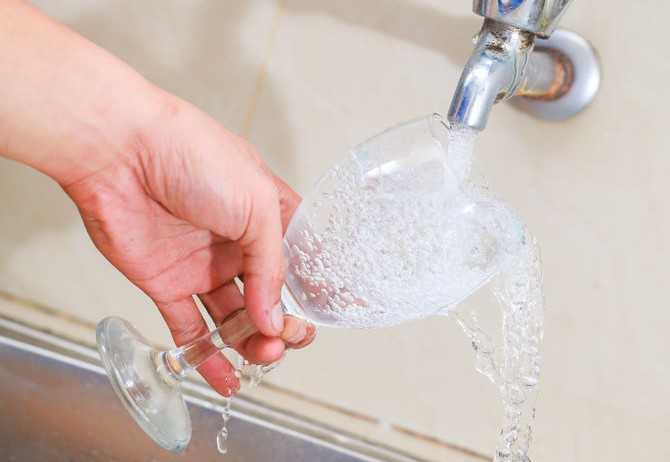Как помыть хрусталь, чтобы блестел? можно ли мыть хрусталь в посудомоечной машине :: syl.ru