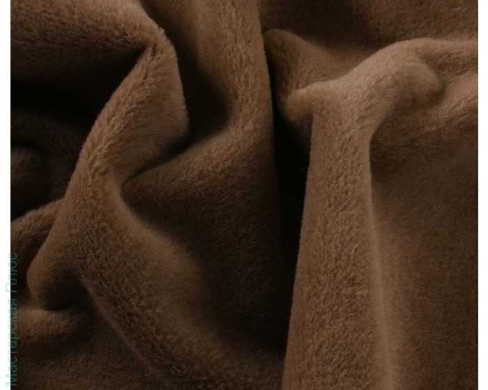 Всё о пальто из альпаки: что это за материал, фото, как ухаживать и носить