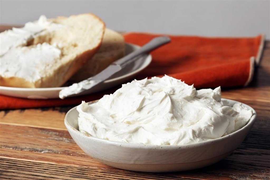Сырный вкус средиземноморья: чем отличаются рикотта и маскарпоне?