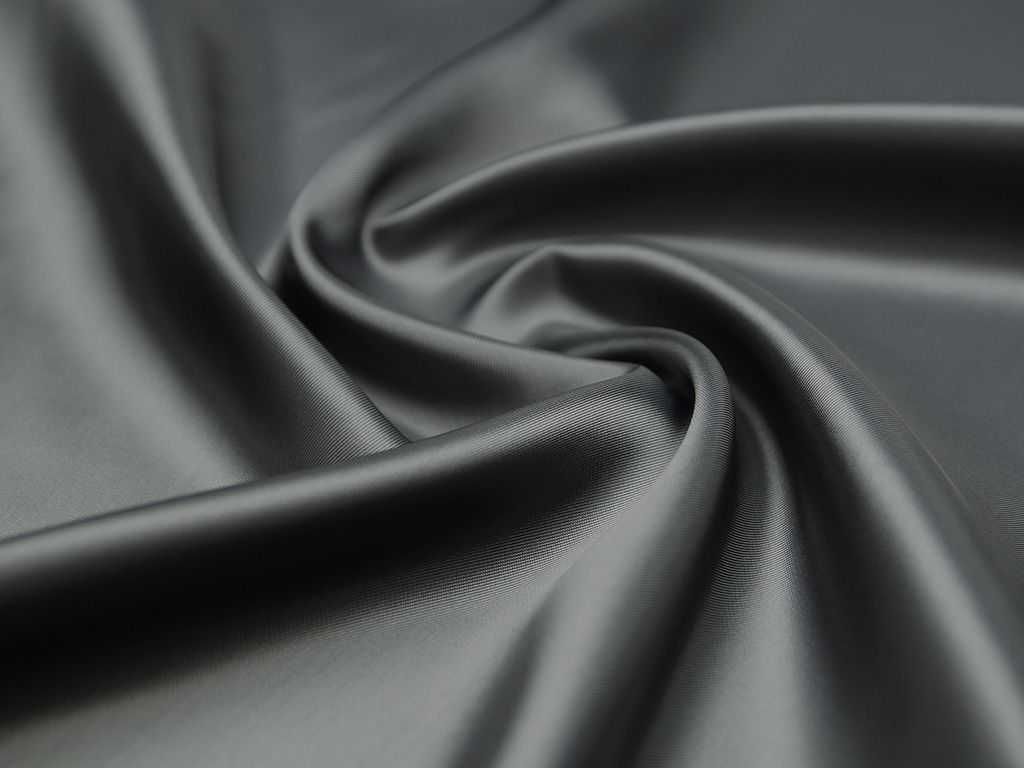 Подкладочная ткань — материал пришитый с изнанки одежды для укрепления и защиты