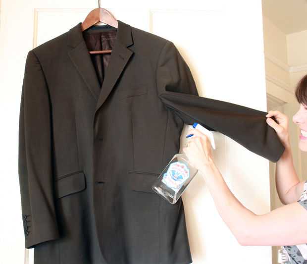 Как почистить пиджак в домашних условиях без химчистки и стирки?