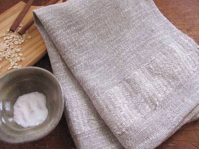 Как отбелить кухонные полотенца в домашних условиях: без кипячения, с растительным маслом, перекисью