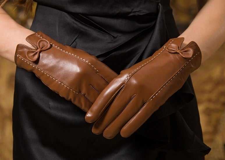 Основные правила и особенности ухода за кожаными перчатками снаружи и внутри: обзор +видео