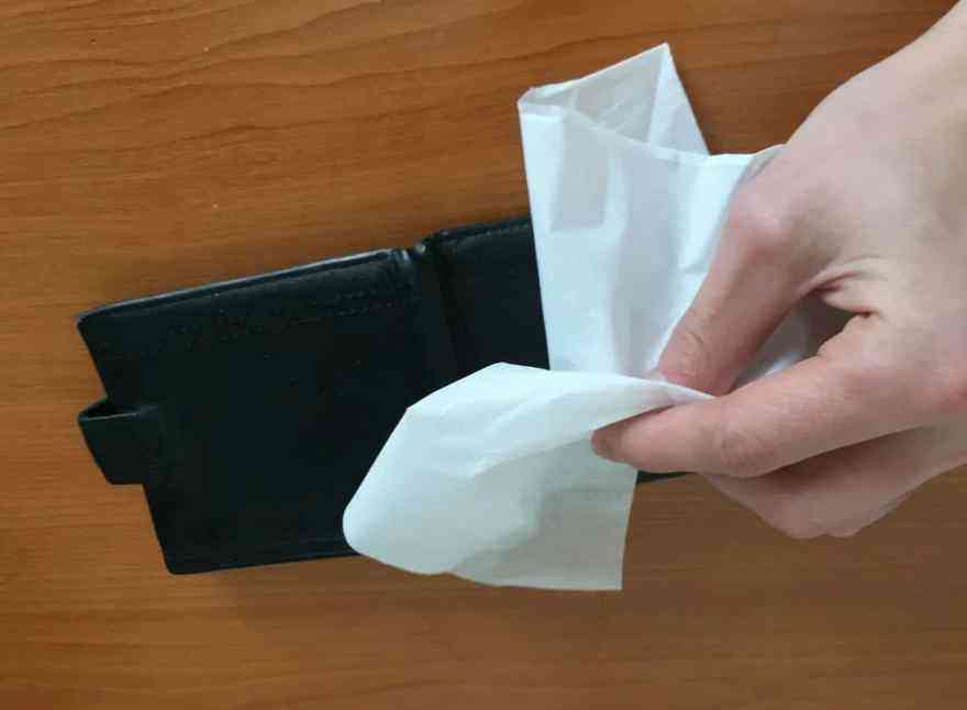 Как почистить кожаный кошелек: советы по уходу и хранению портмоне из натуральной кожи