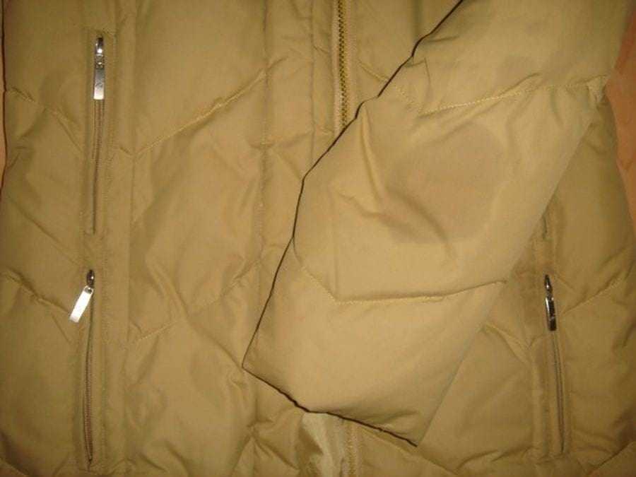 Чем вывести жирное пятно с куртки из полиэстера с помощью веществ которые есть под рукой практически у любой хозяйки Простые способы с использованием пятновыводителей