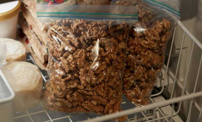 Как хранить грецкие орехи очищенные в домашних условиях, как правильно хранить в скорлупе, срок годности