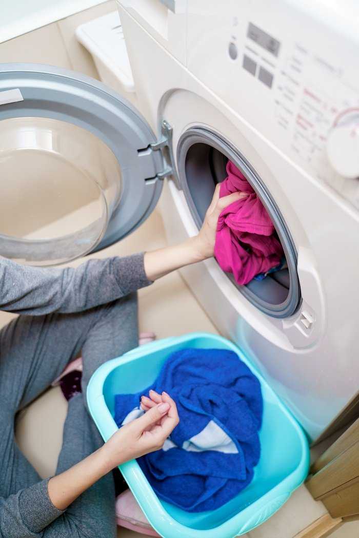 Как стирать рубашки: в стиральной машине и вручную