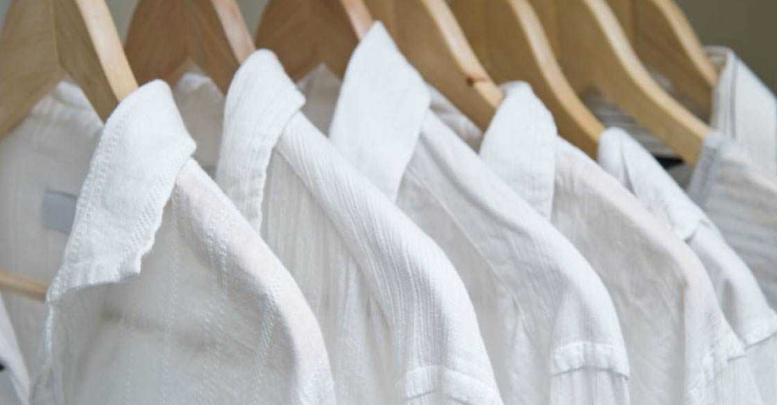 Как отбелить синтетическую, хлопковую, льняную или шелковую рубашку (белую) в домашних условиях