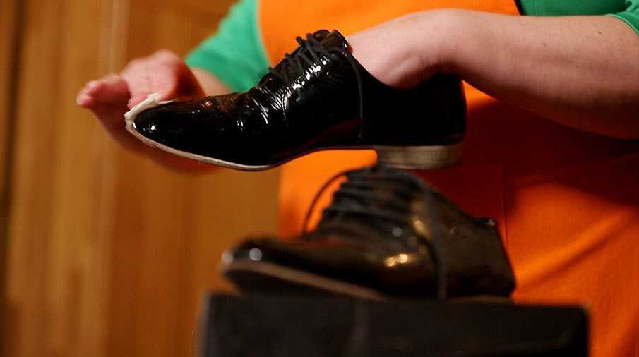 Как правильно ухаживать за лакированной обувью в домашних условиях?