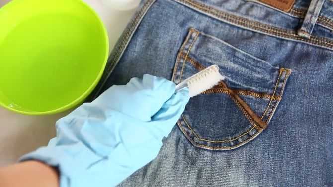 Как отбелить джинсы в домашних условиях: эффективные способы и методы отбеливания