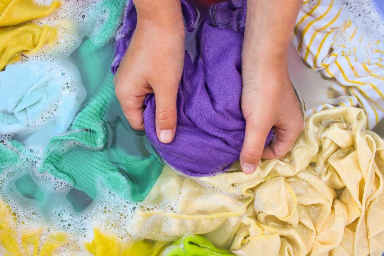 Чем и как стирать пеленки