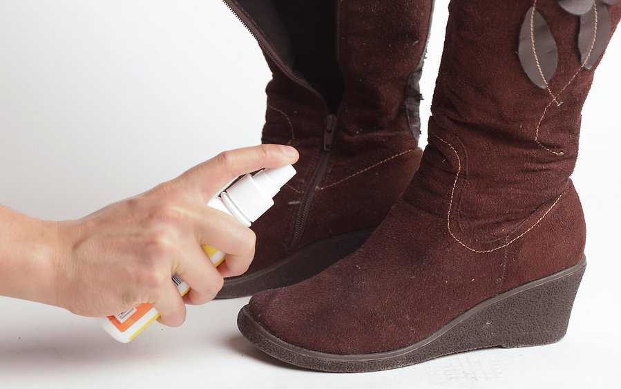 Как правильно ухаживать за замшевой обувью в домашних условиях?