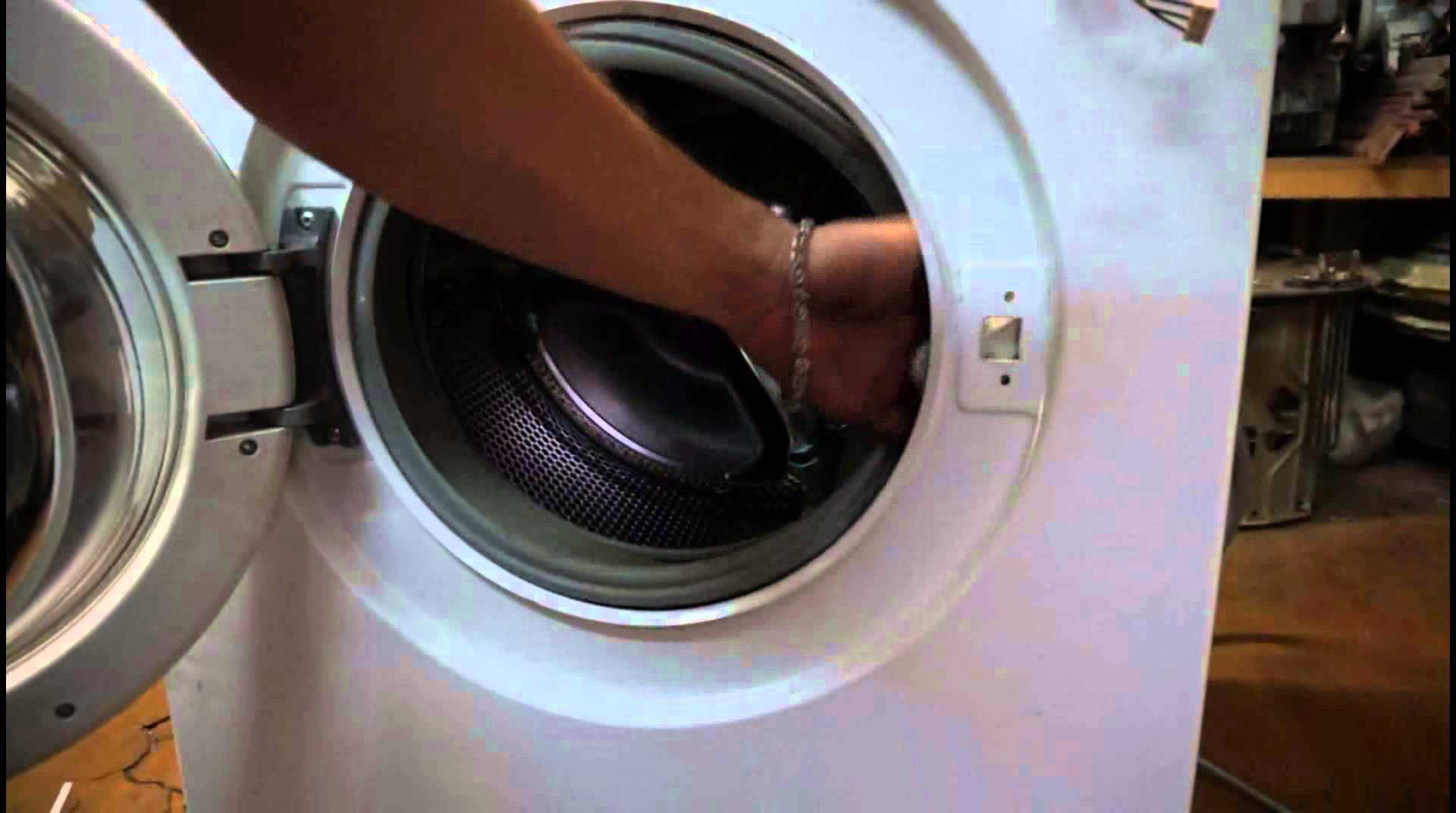 Без паники: как поступить, если дверь стиральной машины не открывается