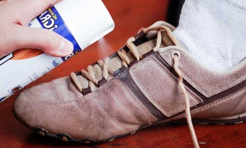 Как растянуть кроссовки в домашних условиях, можно ли их разносить?