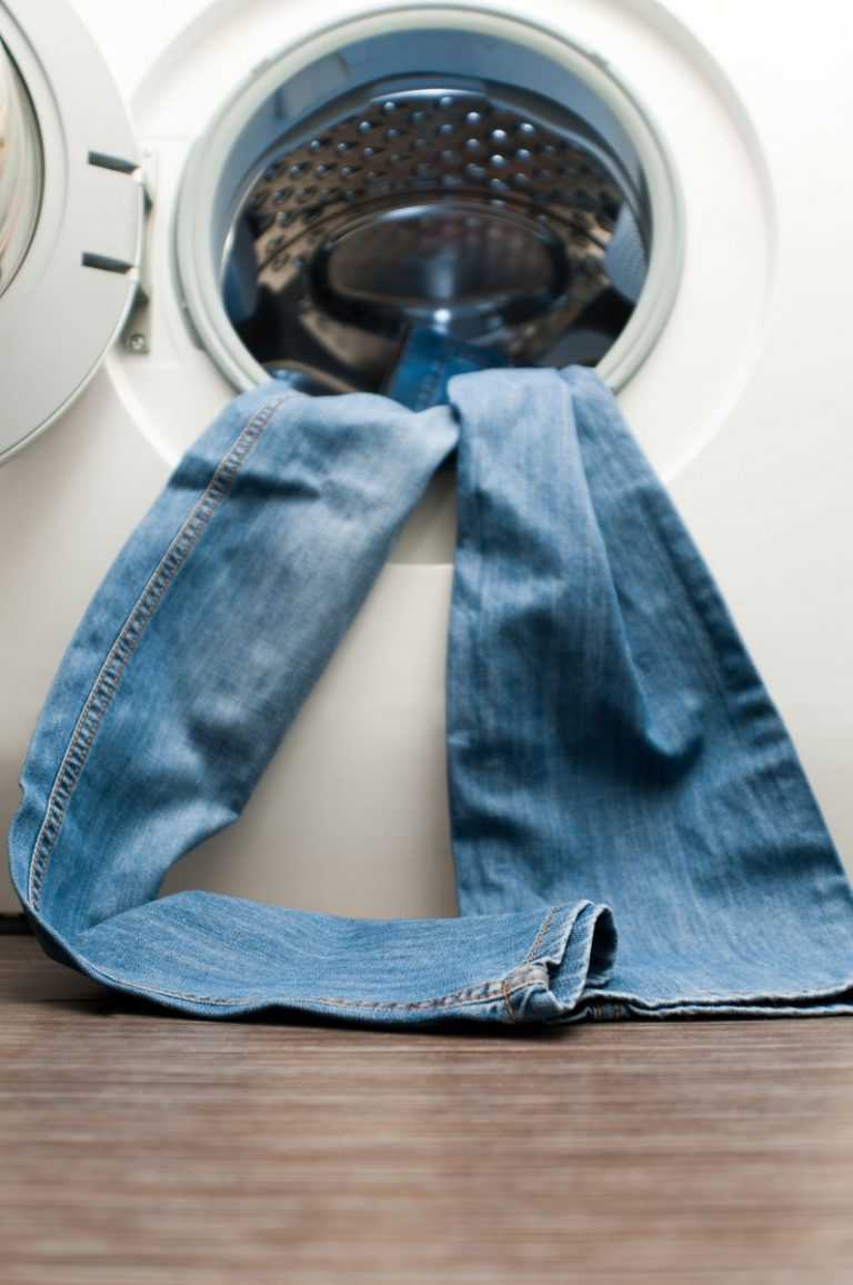 Как стирать джинсы в стиральной машине правильно - при какой температуре / vantazer.ru – информационный портал о ремонте, отделке и обустройстве ванных комнат