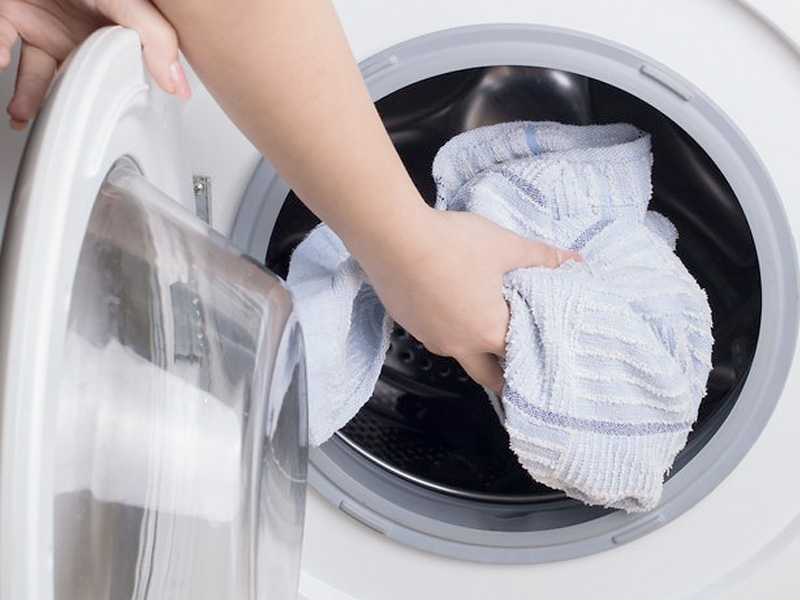 Что делать, если стиральная машина пачкает бельё?