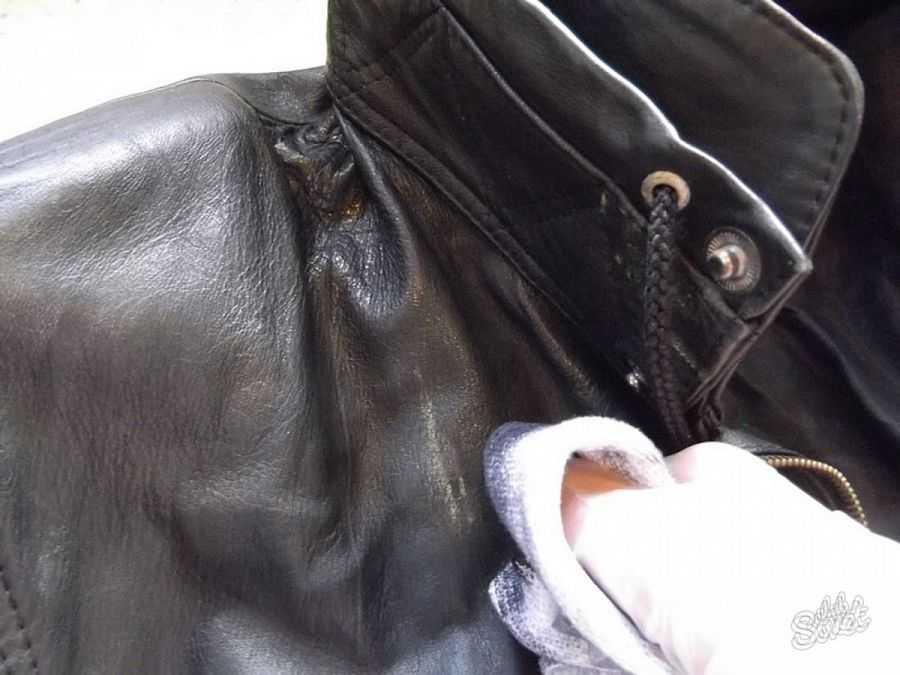 Как почистить кожаную куртку в домашних условиях быстро и эффективно: лучшие способы