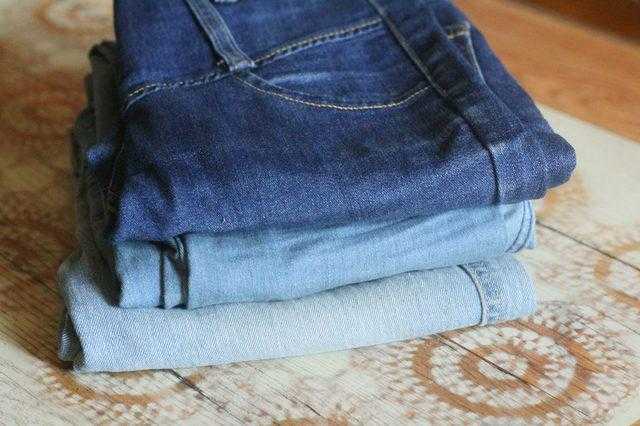 Как осветлить джинсы или вернуть им белизну